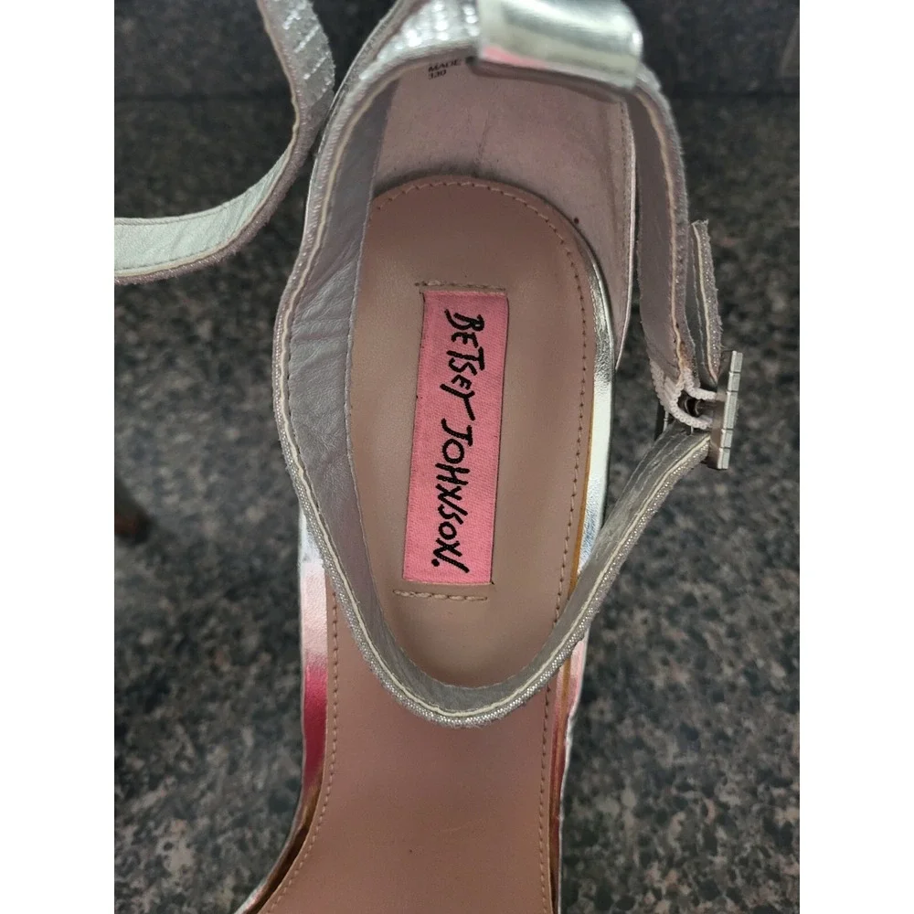 Betsey Johnson betsey johnson