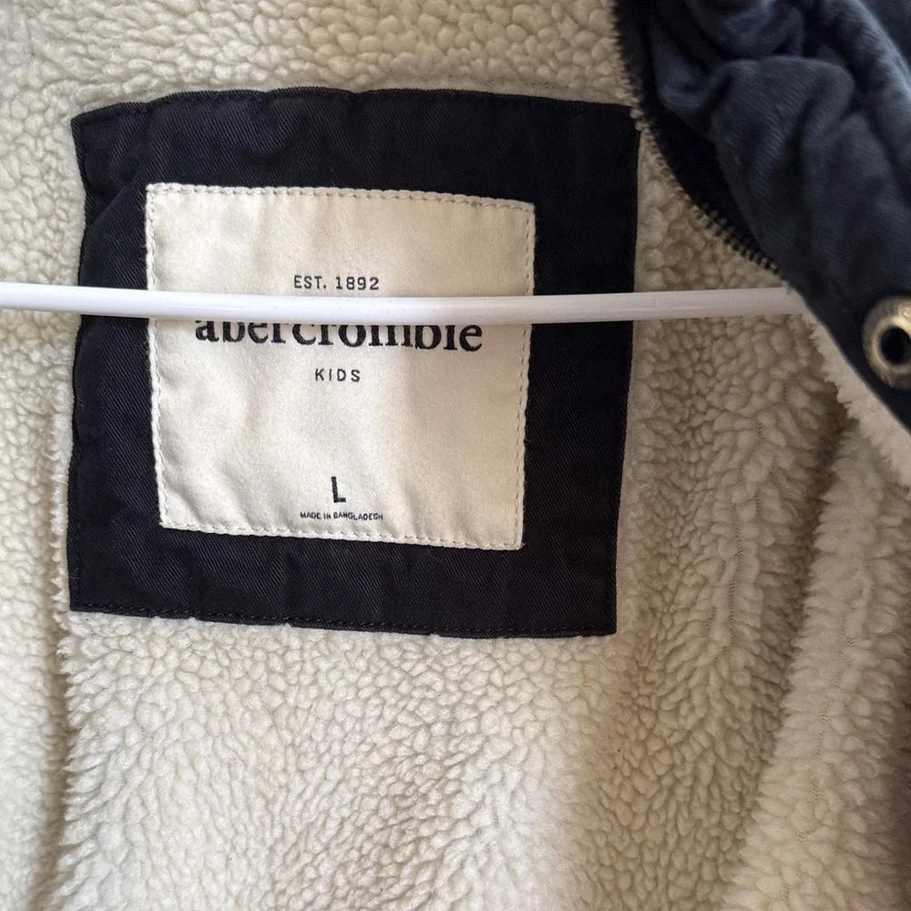 abercrombie kids design jacket versatile