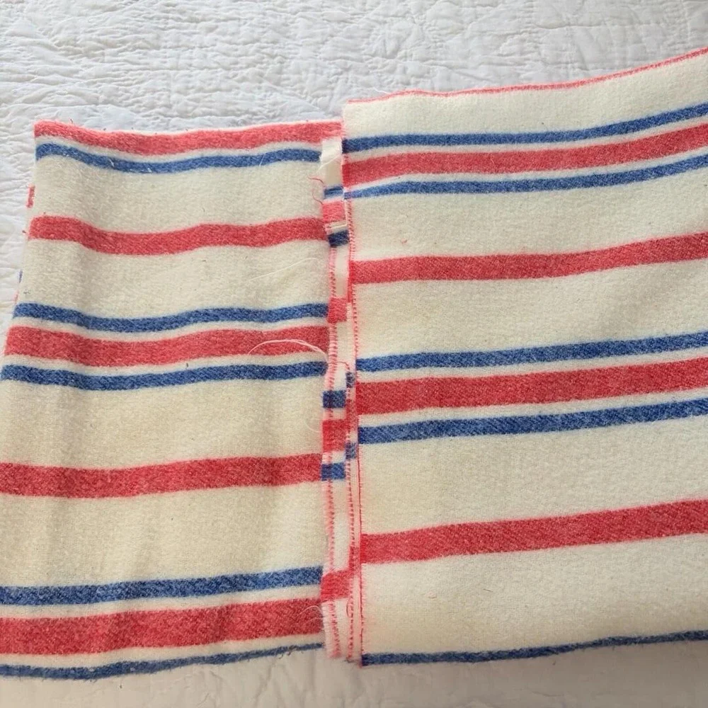 N/A preowned frayed