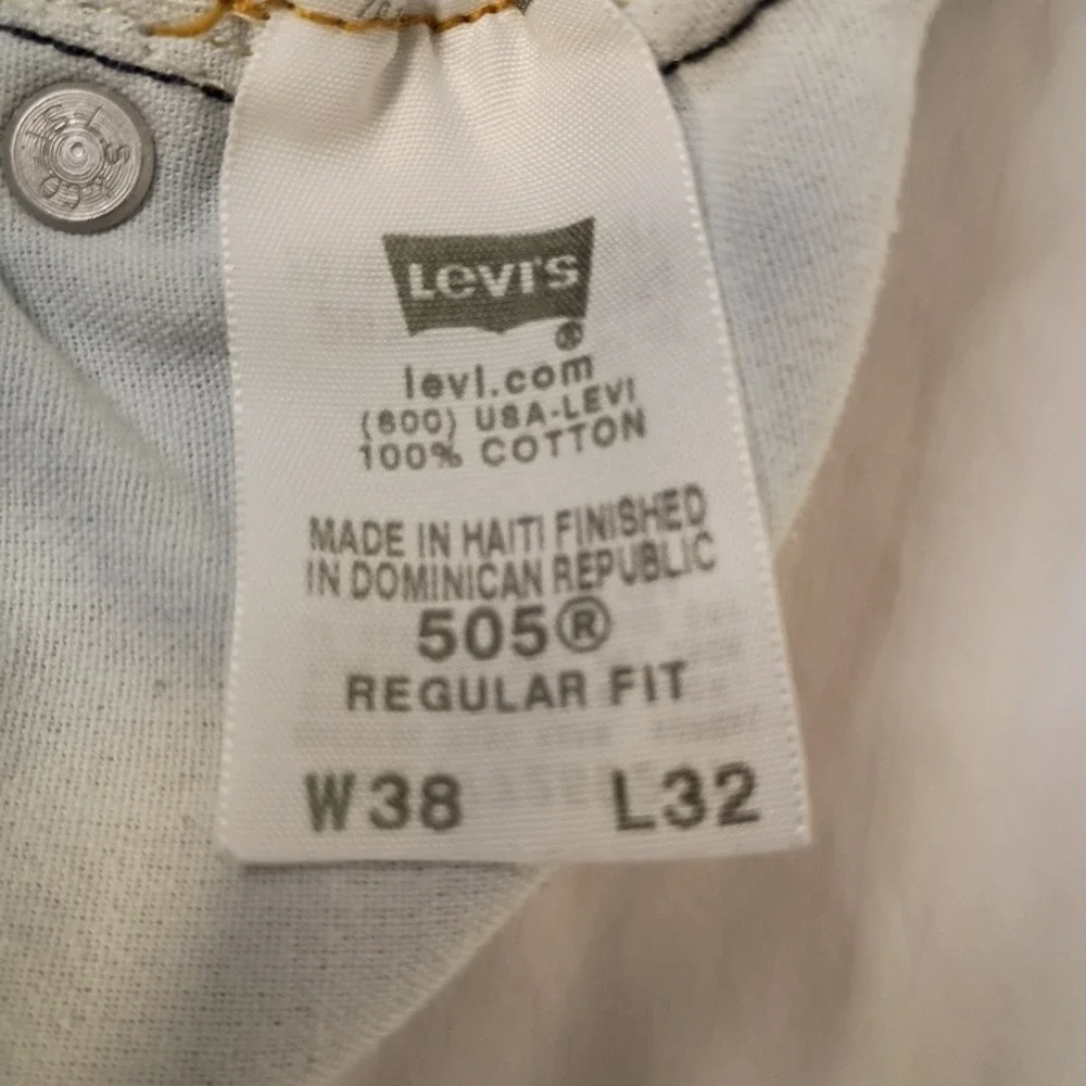 Levis levis 505
