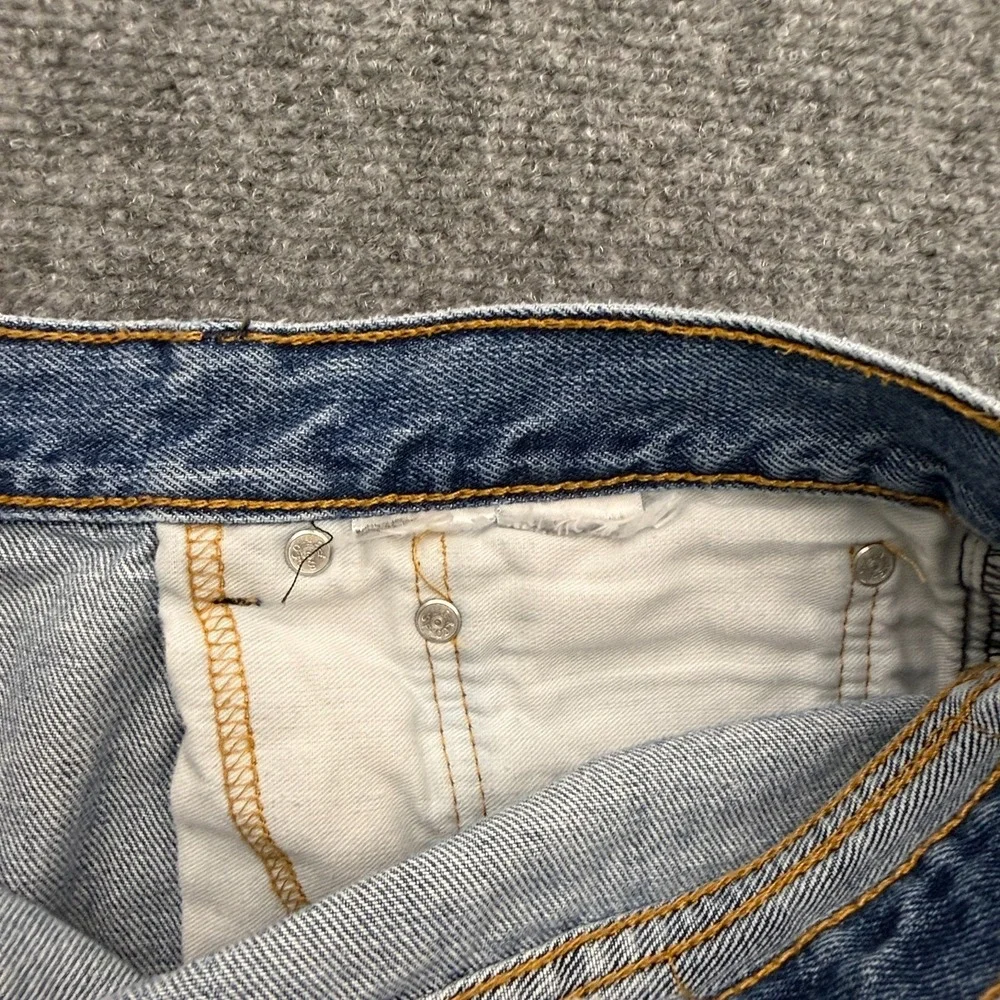 Levis returns same