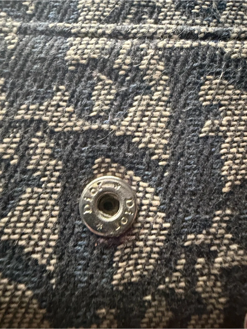 Dior trim charm