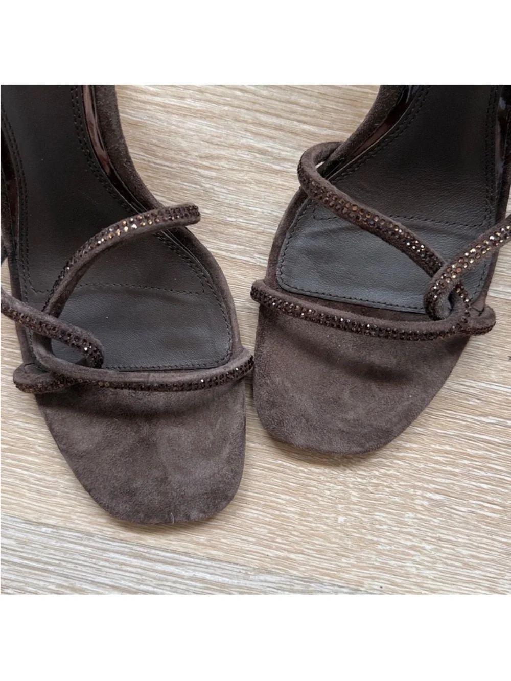 PAIGE elegant brown