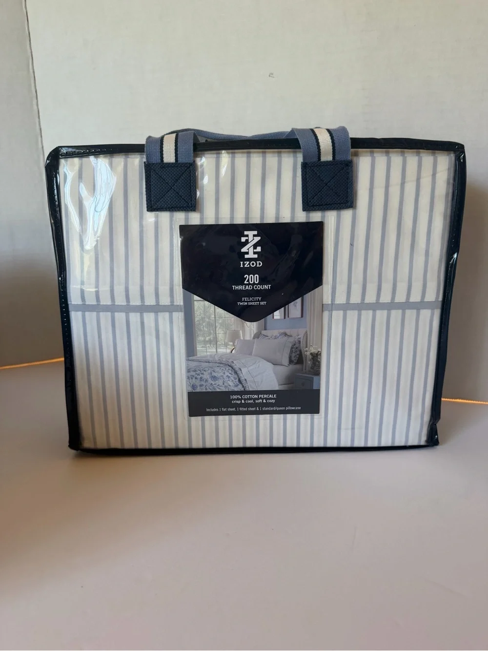 Izod quilt bed