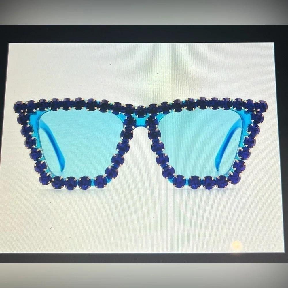 Greeksglasses perfect fun