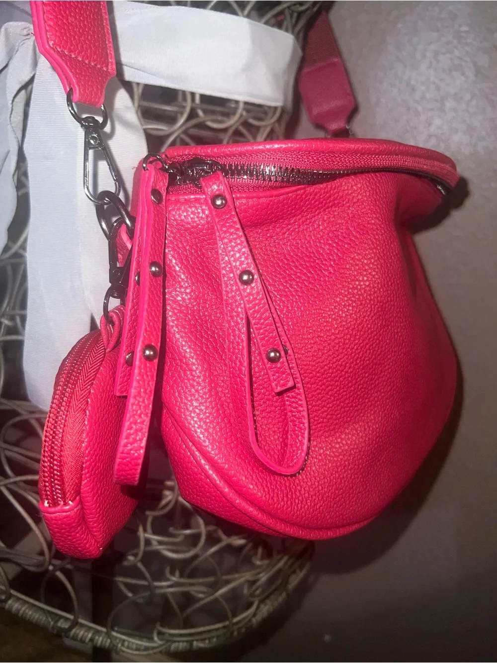 N/A bright pink