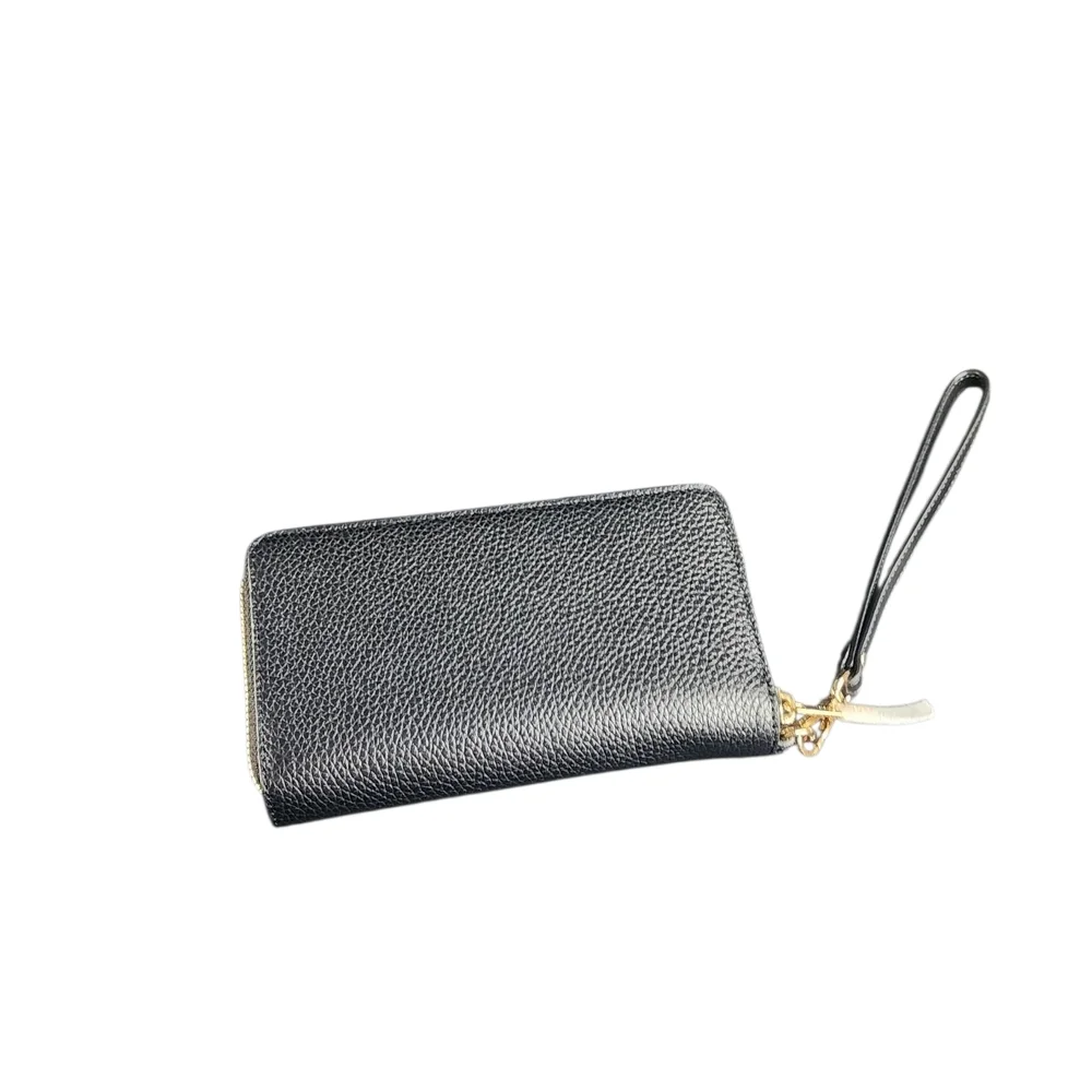 Michael Kors wallet use