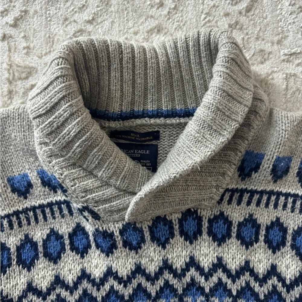 American Eagle Outfitters sweater ideal cozy
