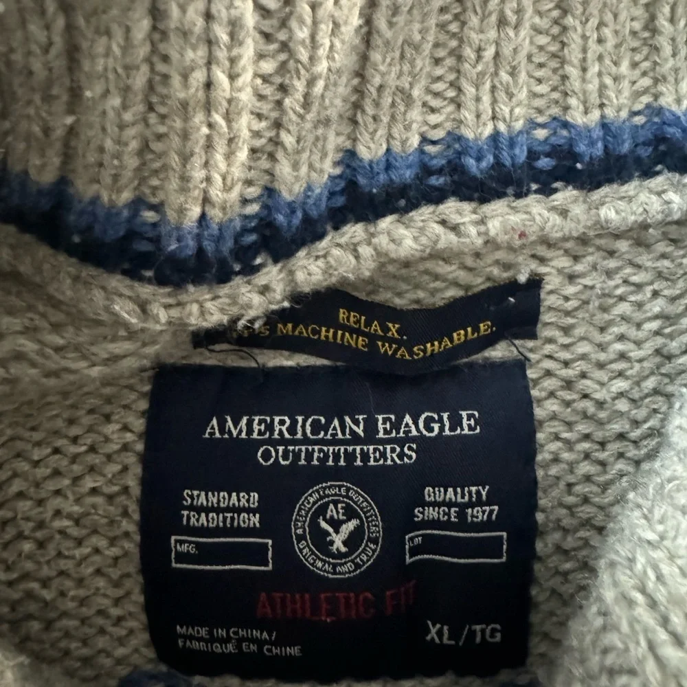 American Eagle Outfitters geometric wear patterns