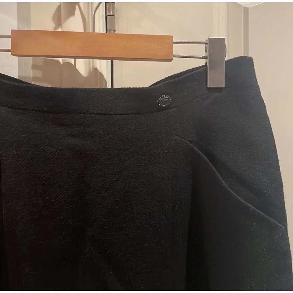 CHANEL classic black