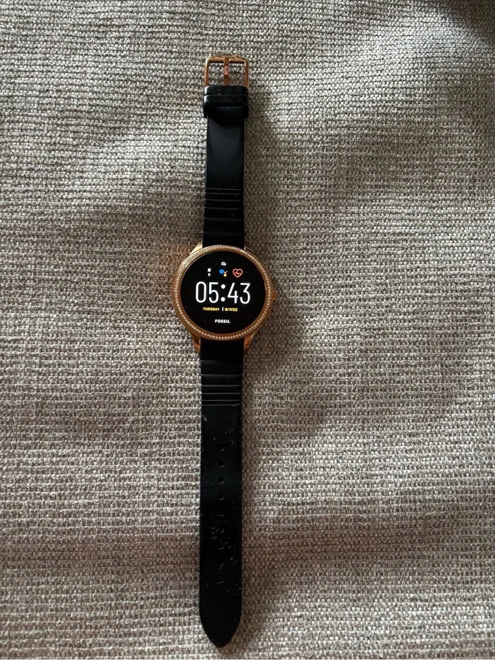 Fossil wearable date digital
