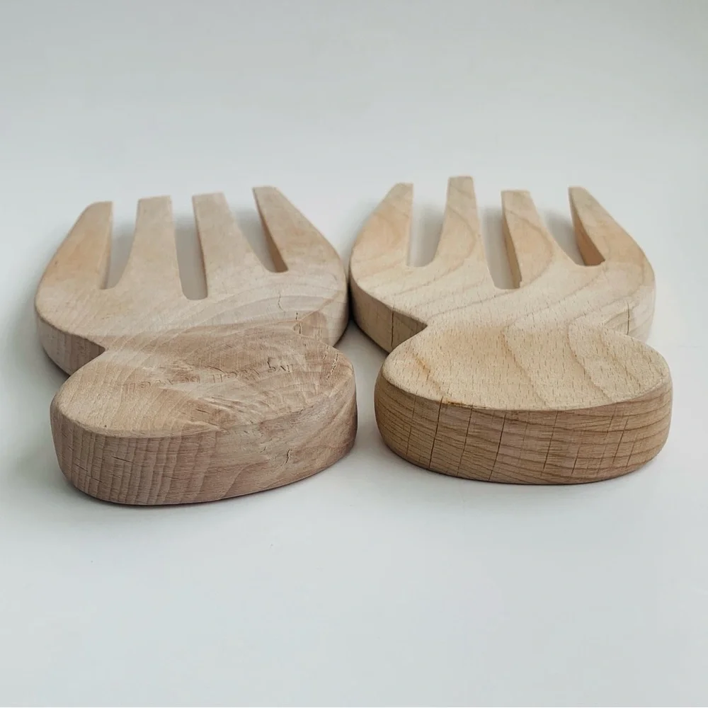 None wooden salad