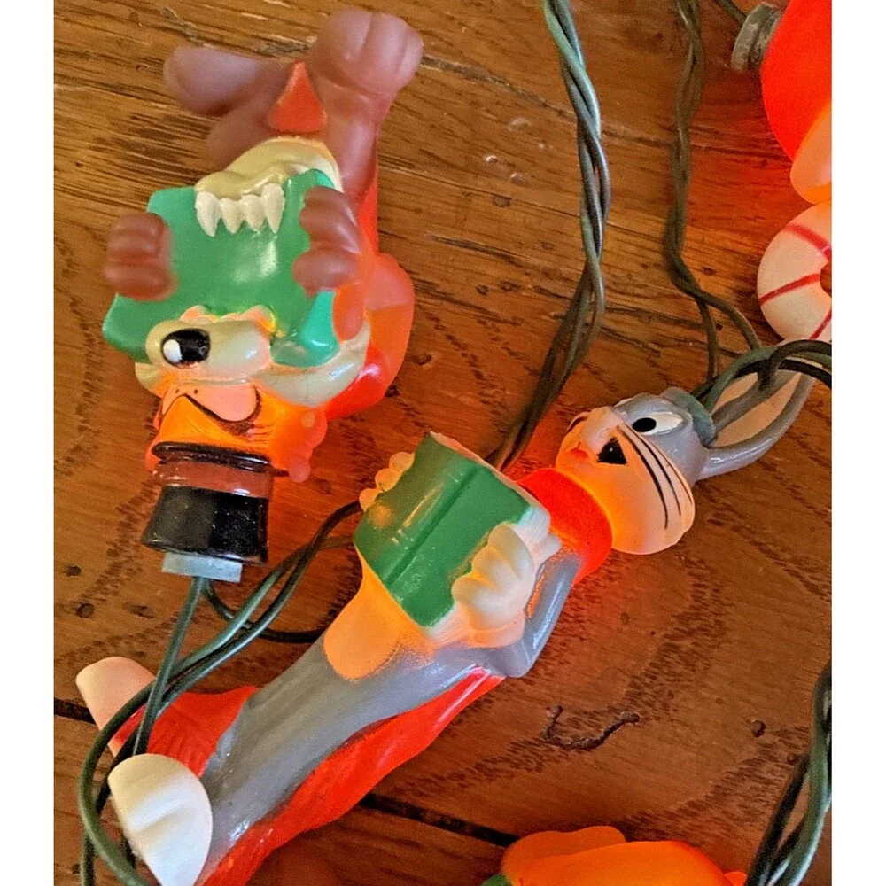 Minami Looney Tunes box was