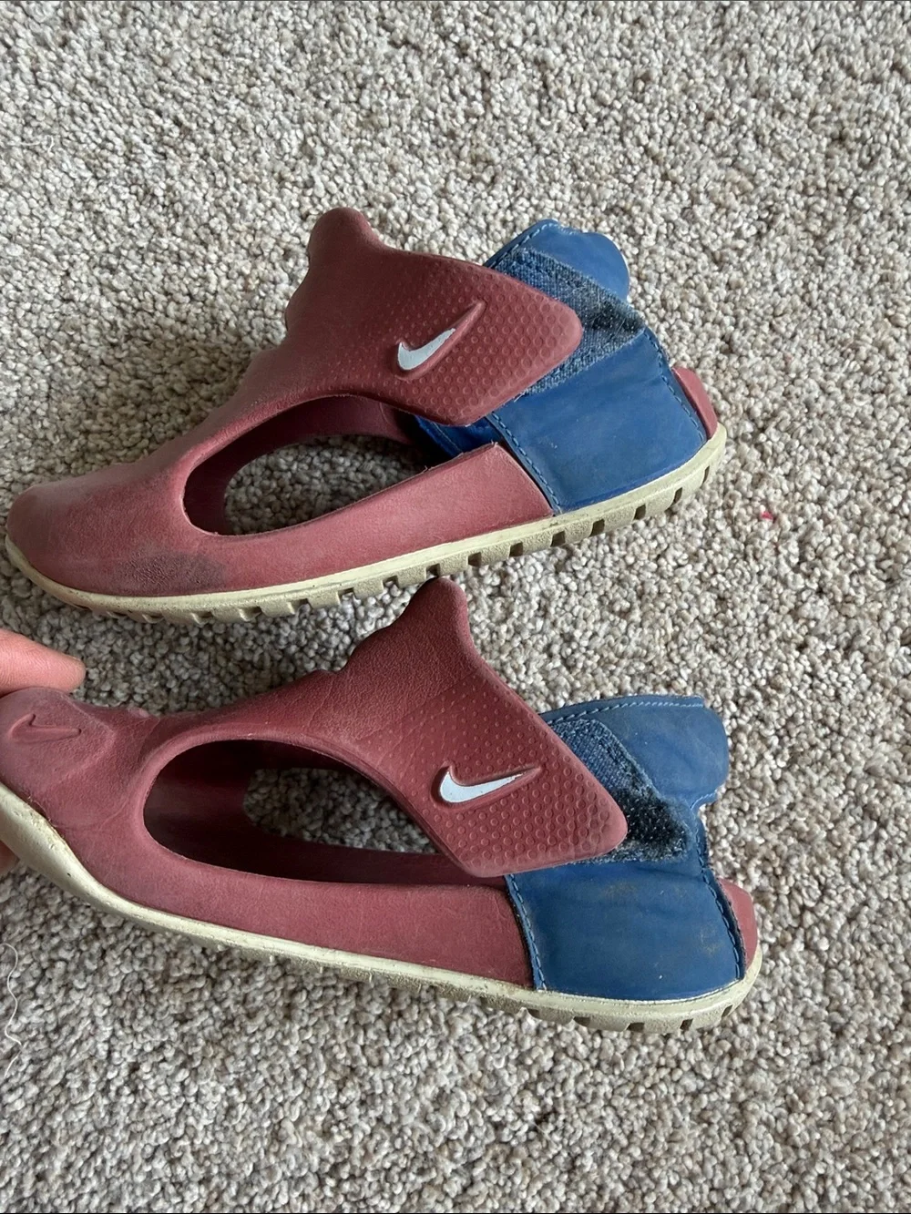 Nike signs materials