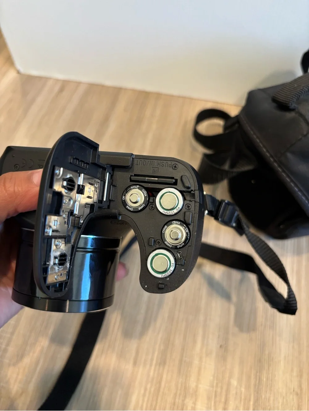 Sony carrying transport shoulder