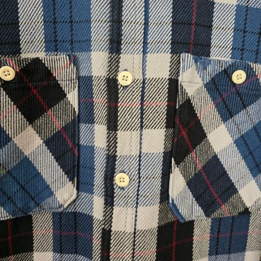 The North Face own button please