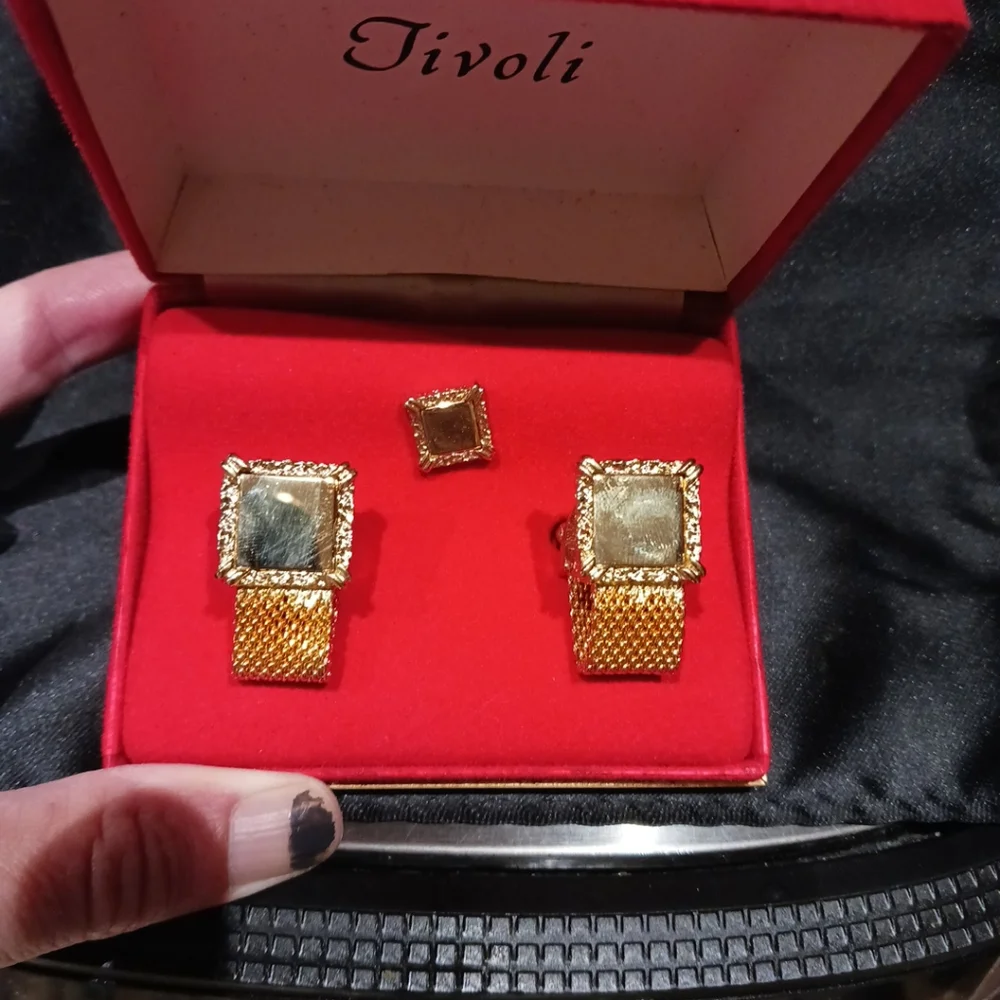 Tivoli us wrap