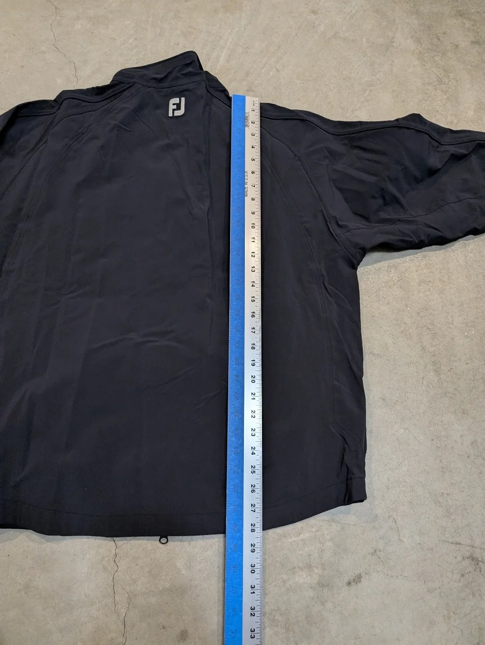 FootJoy streamlined windbreaker