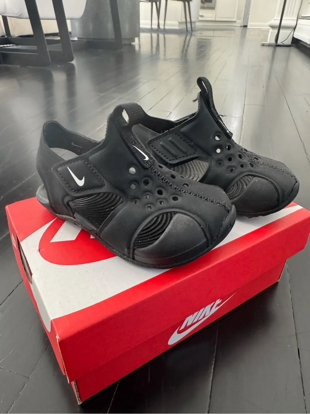 Nike Black Open-Toe Sport Sandal Slides
