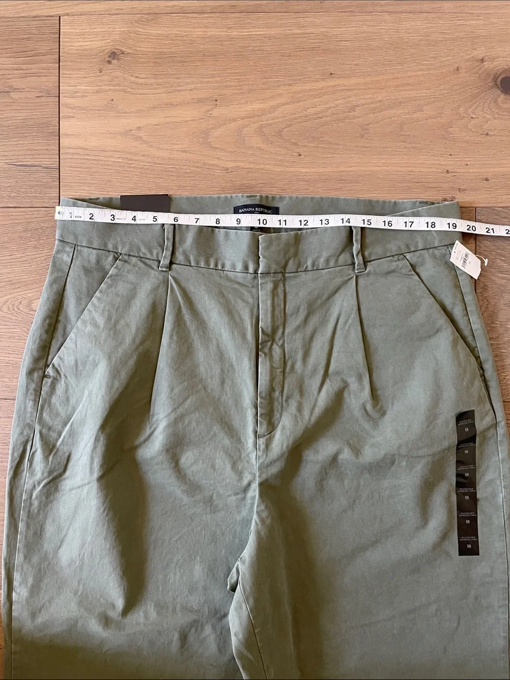 Banana Republic authentic chino