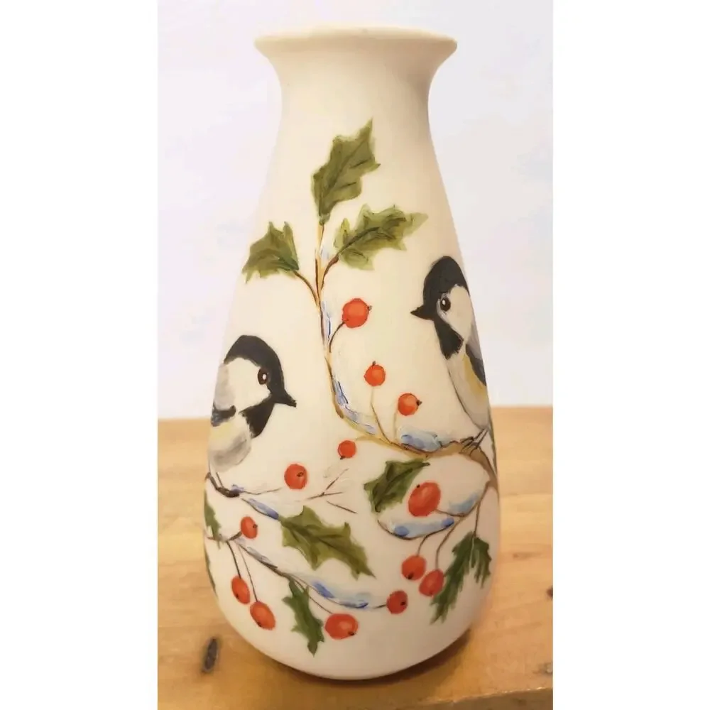Unbranded painted bird