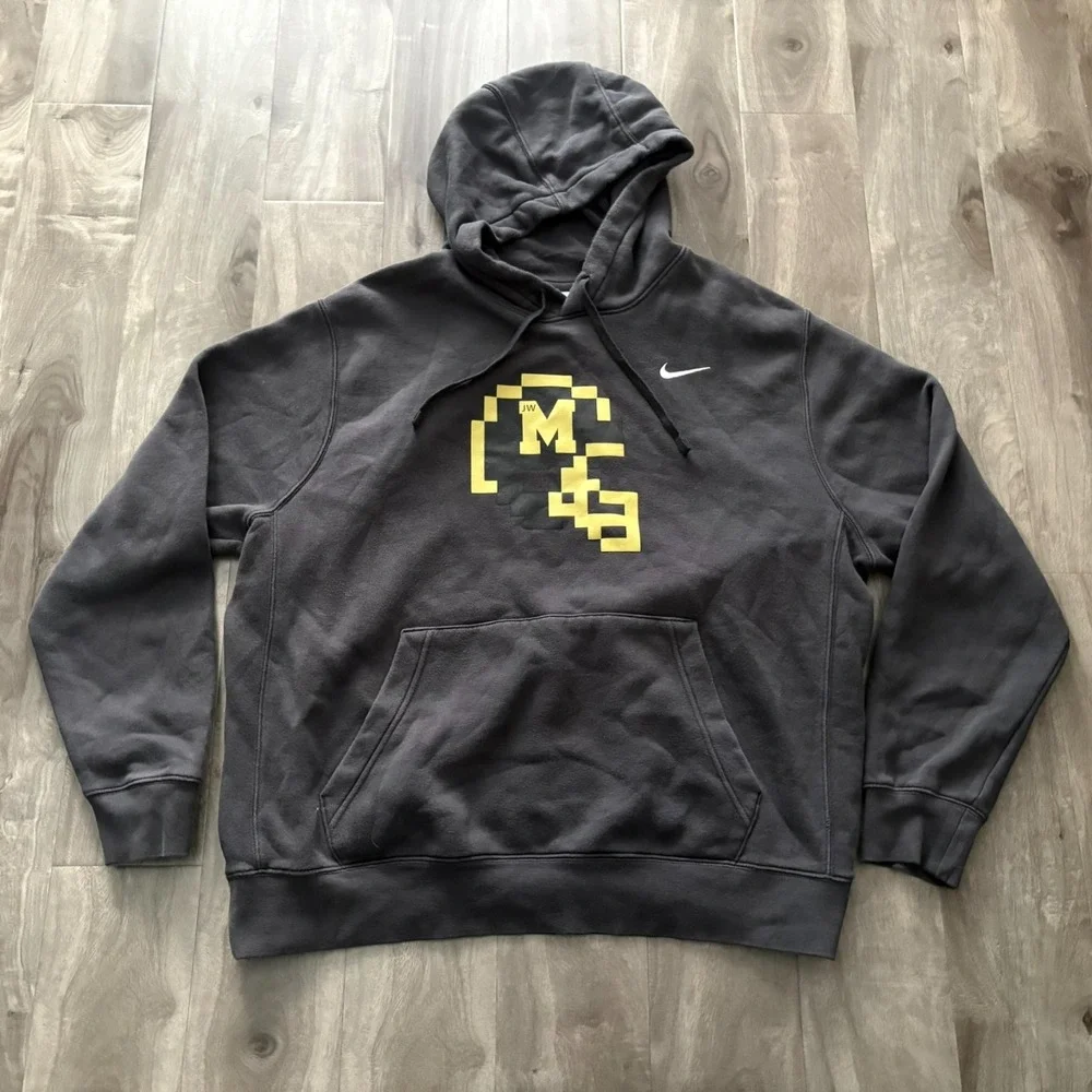 NIKE Eastern Washington University EWU Eagles Pixel E-W Logo‎ Hoodie Black Men's