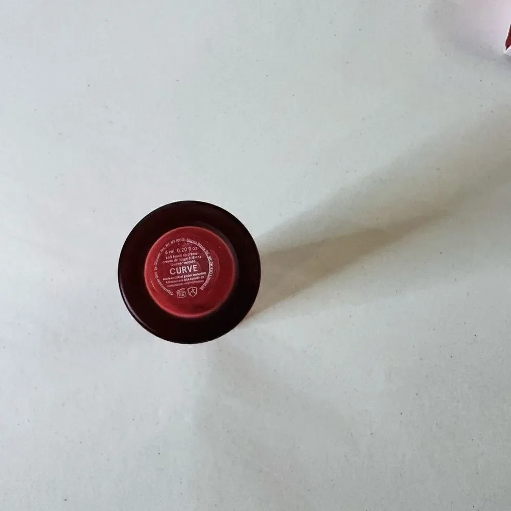 Glossier curve nib brand