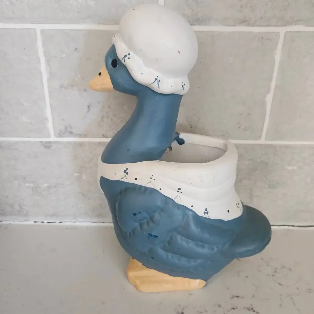 Vintage Country Goose Ceramic Wall Planter Blue White Figurine Mother Goose