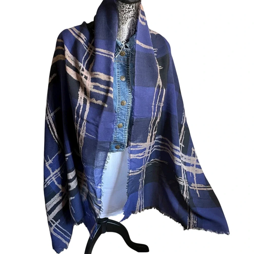 Centex versatile plaid