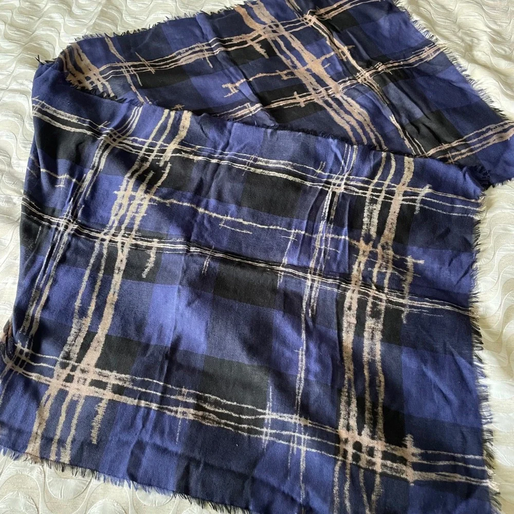 Centex versatile plaid
