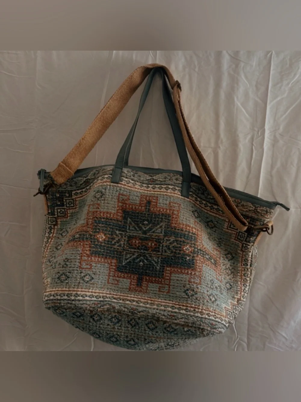 Free People reposhing this