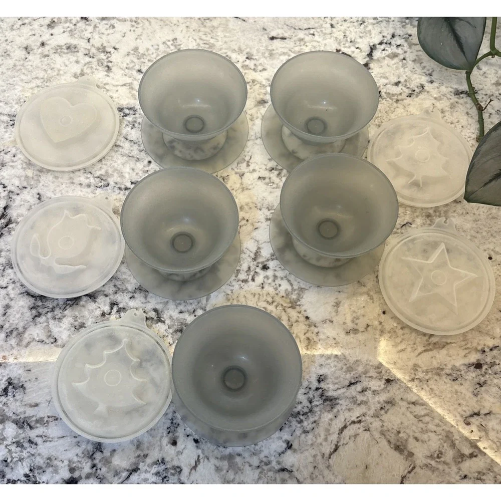 Tupperware one cups