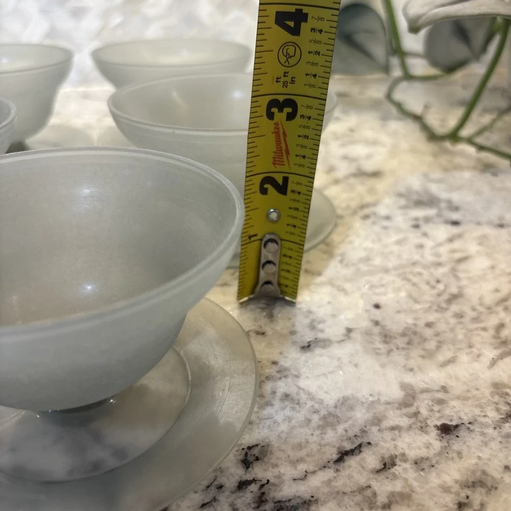 Tupperware one cups