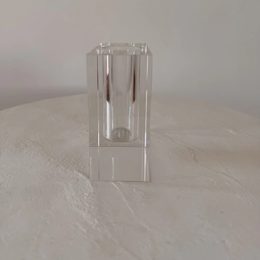 N/A minimalist art cut