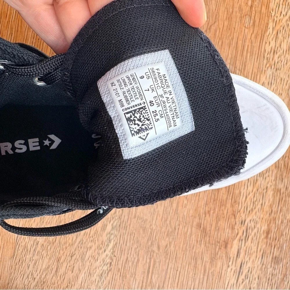 Converse All Stars little or sneakers