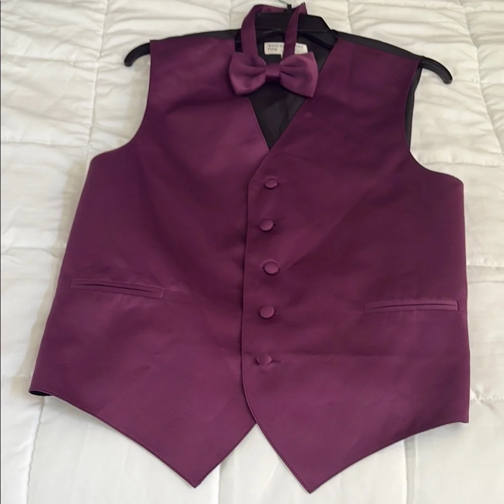 NWOT VESUVIO NAPOLI Purple Vest with Bow‎ Tie size small