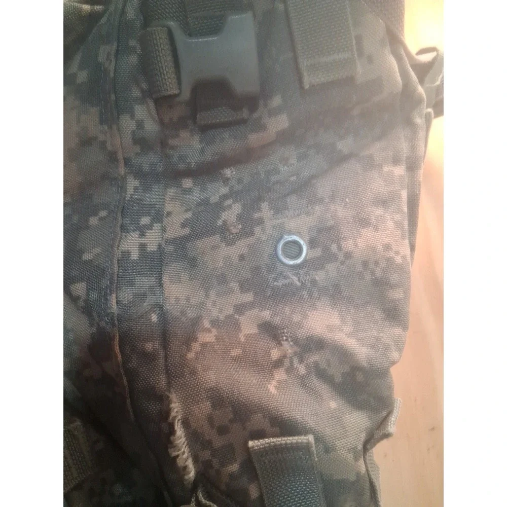 N/A molle assault