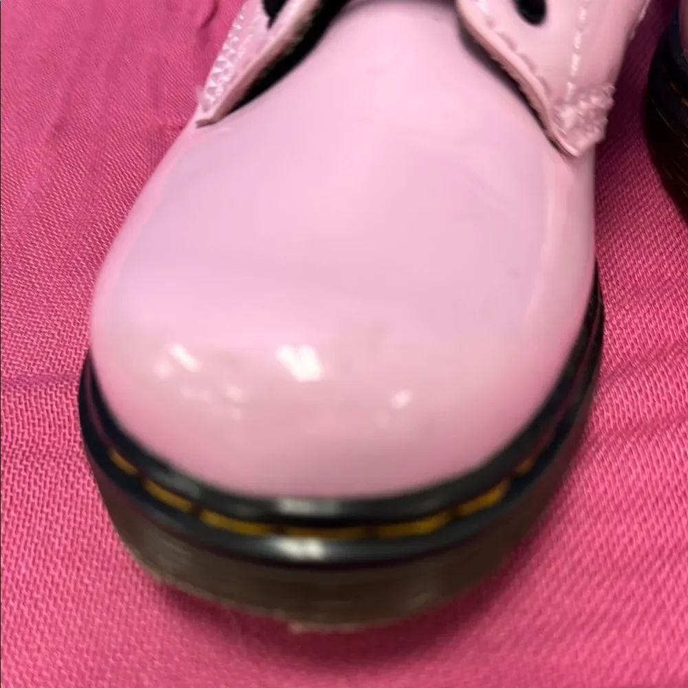 Dr. Martens dr scuffs design