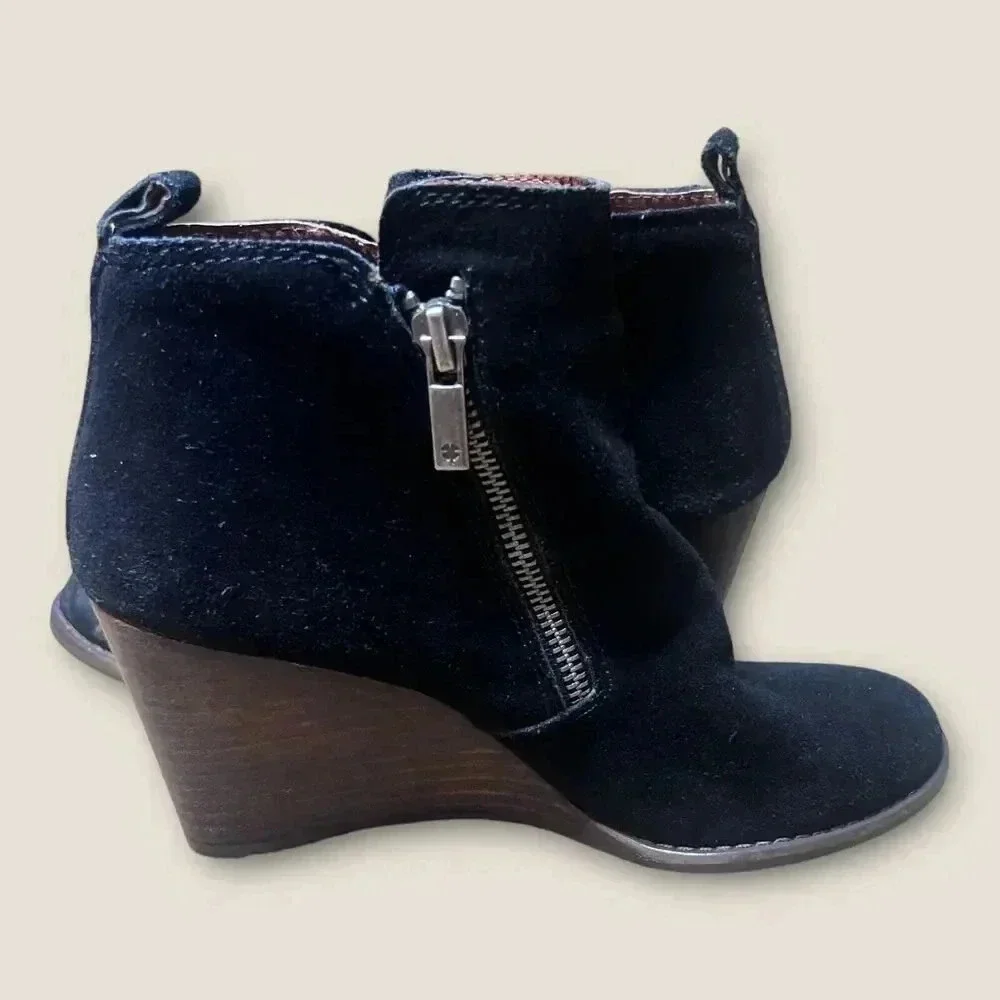 Lucky Brand good pre