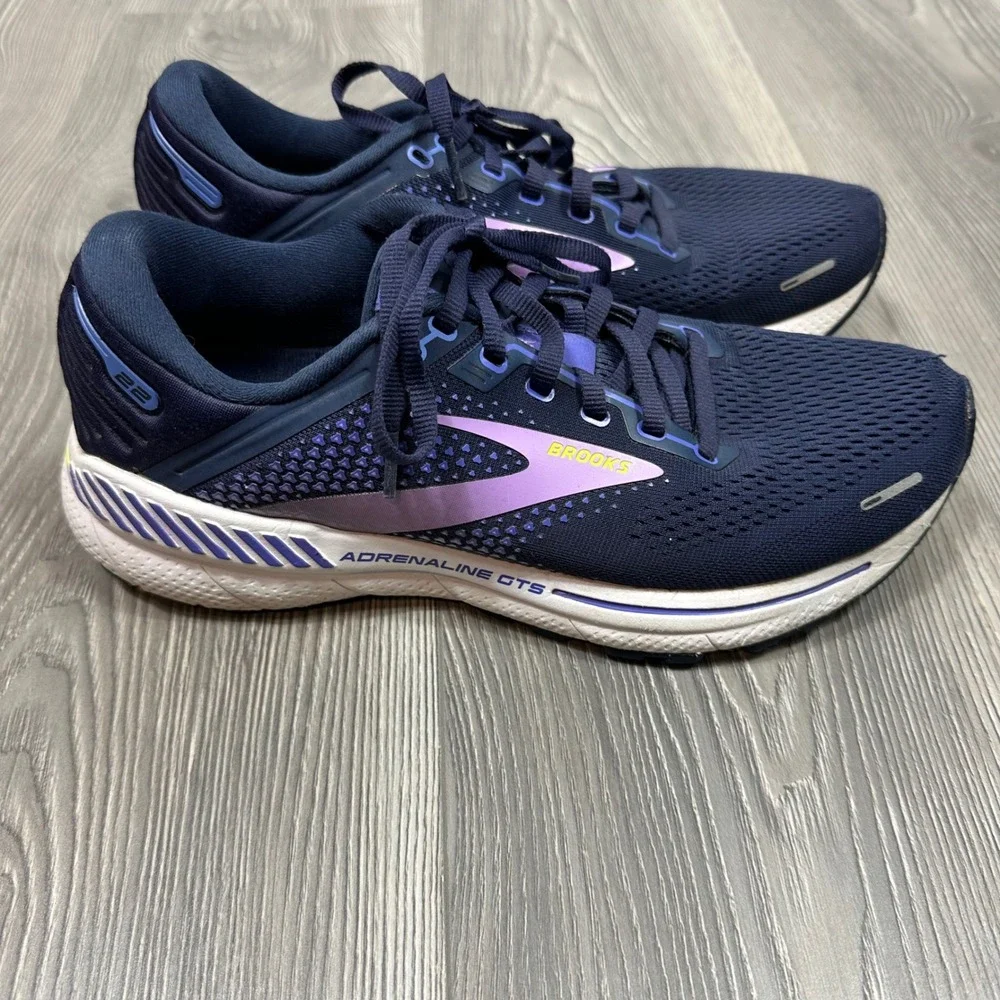 Brooks size 9b