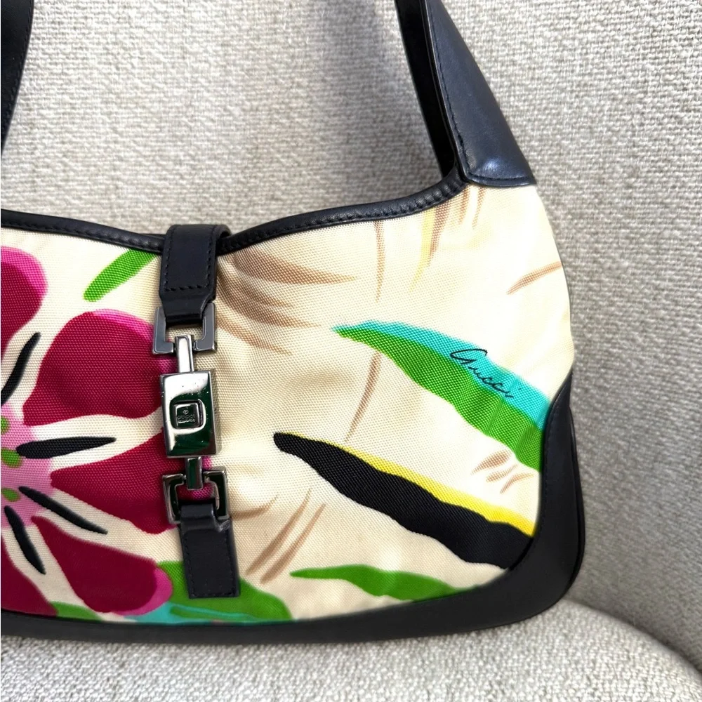 Gucci authentic jackie