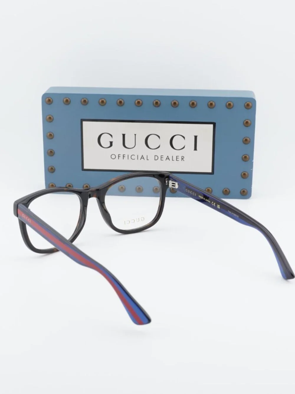 Gucci model gg0004on