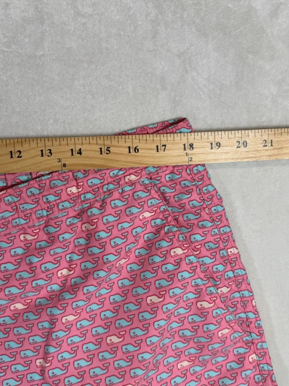 Vineyard Vines lightweight swim