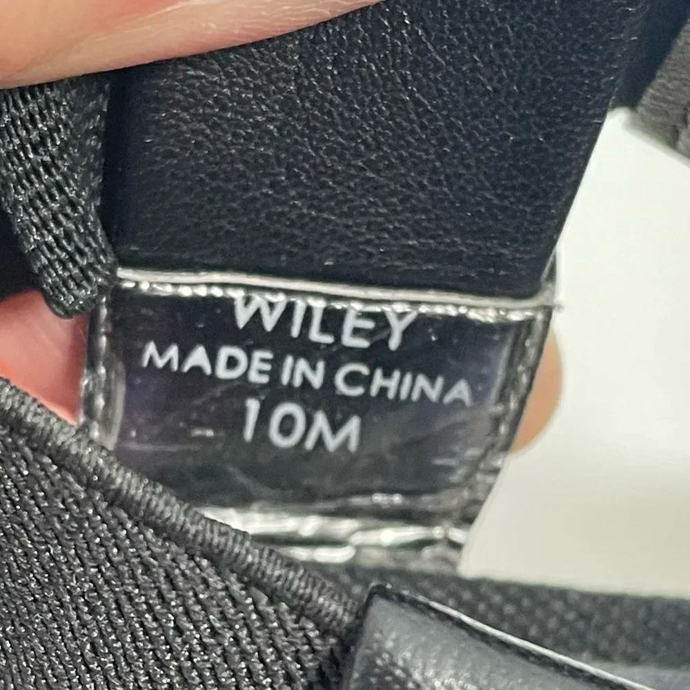 Tahari new wiley