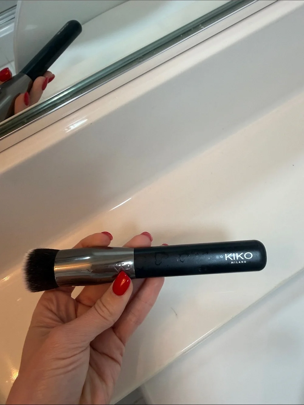 Milano KIKO Black Flat Top Buffing Brush