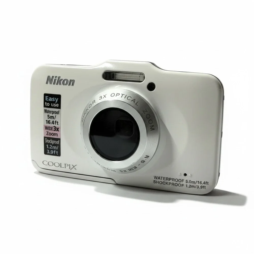 Nikon Coolpix S31 Digital Camera White Waterproof Shockproof 10.1MP 3x Zoom 8GB