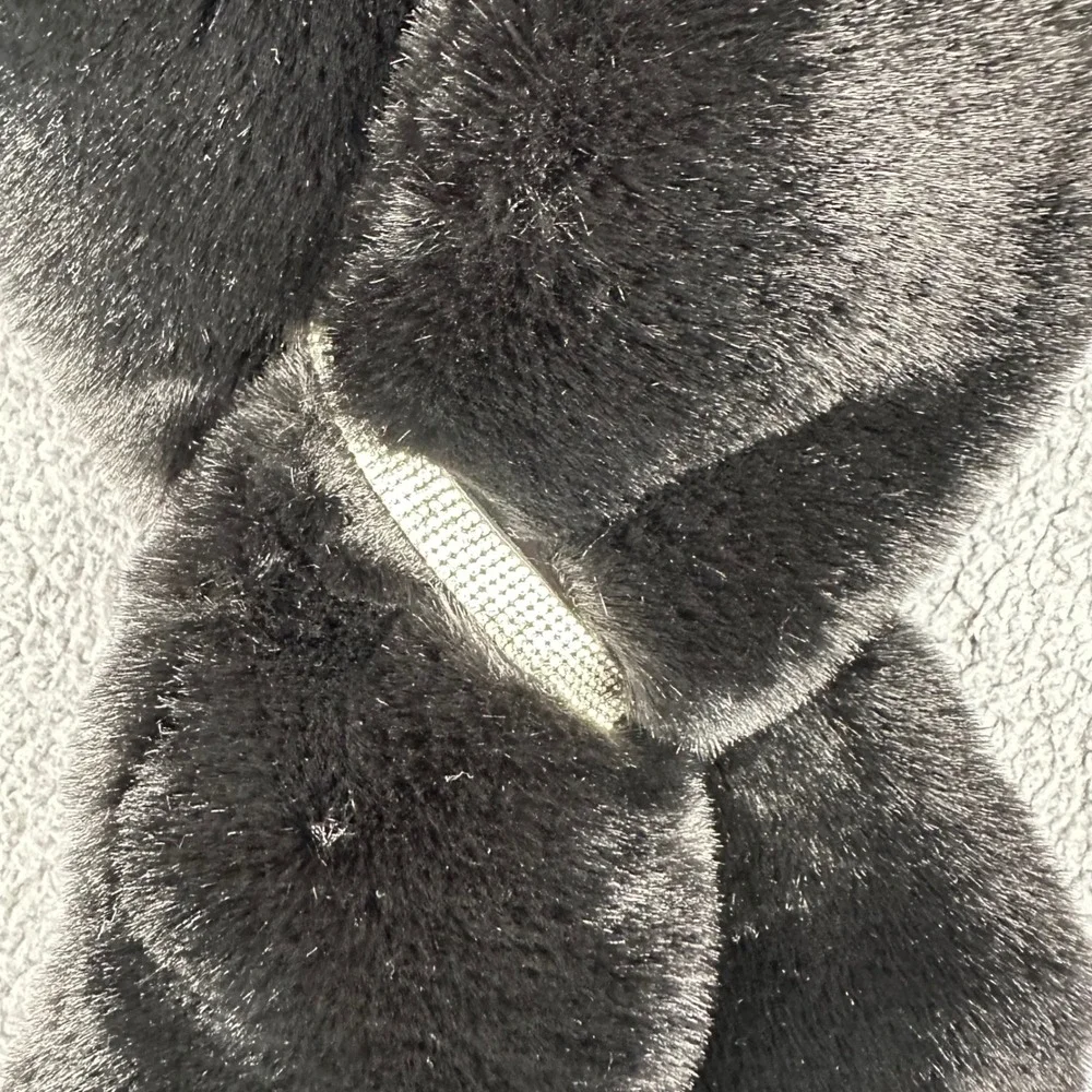 Juicy Couture scarf touch fur