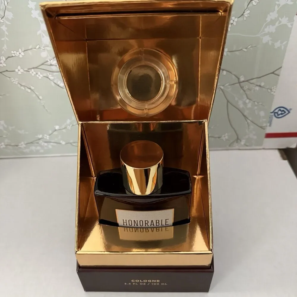 Bath & Body Works honorable cologne