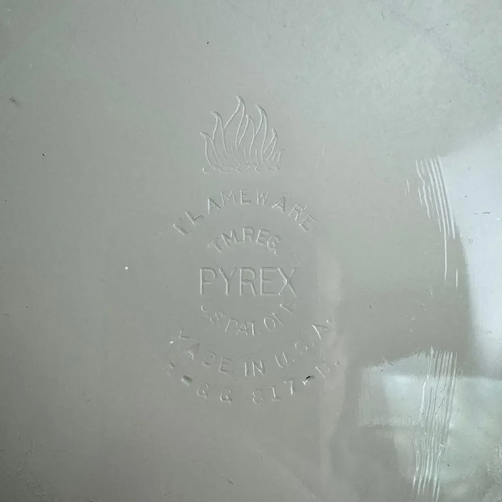 Pyrex vintage 1940s