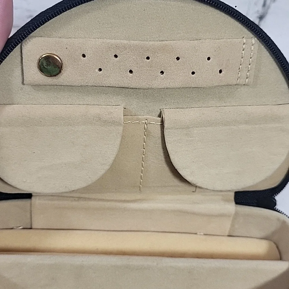 The Unbranded Brand good pre
